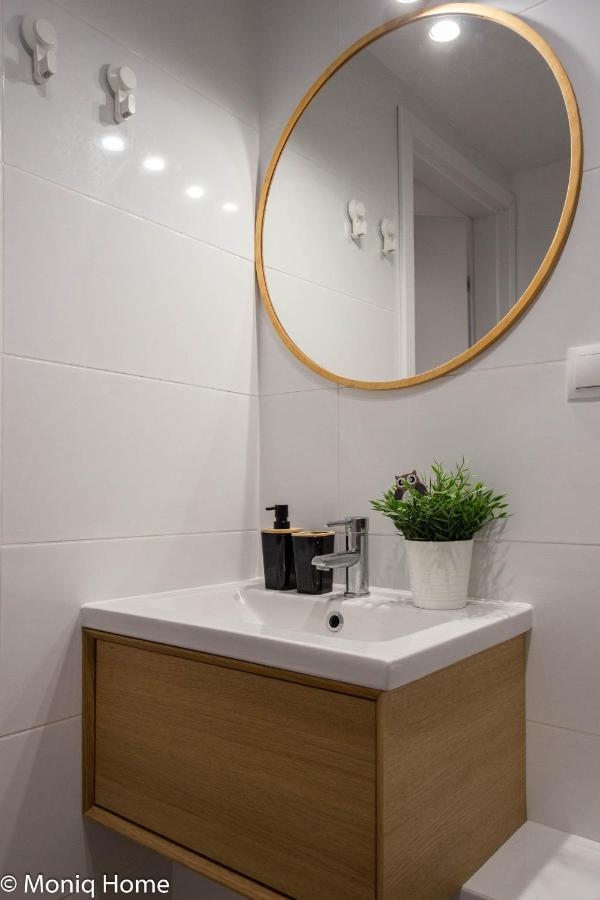 M&R Apartament Smart&Bright Batorego 16, Netflix, Free Wifi, Metro I Park Pole Mokotowskie, Stodola, Self Check-In, 5 Minut Od Centrum Varsovia Exterior foto